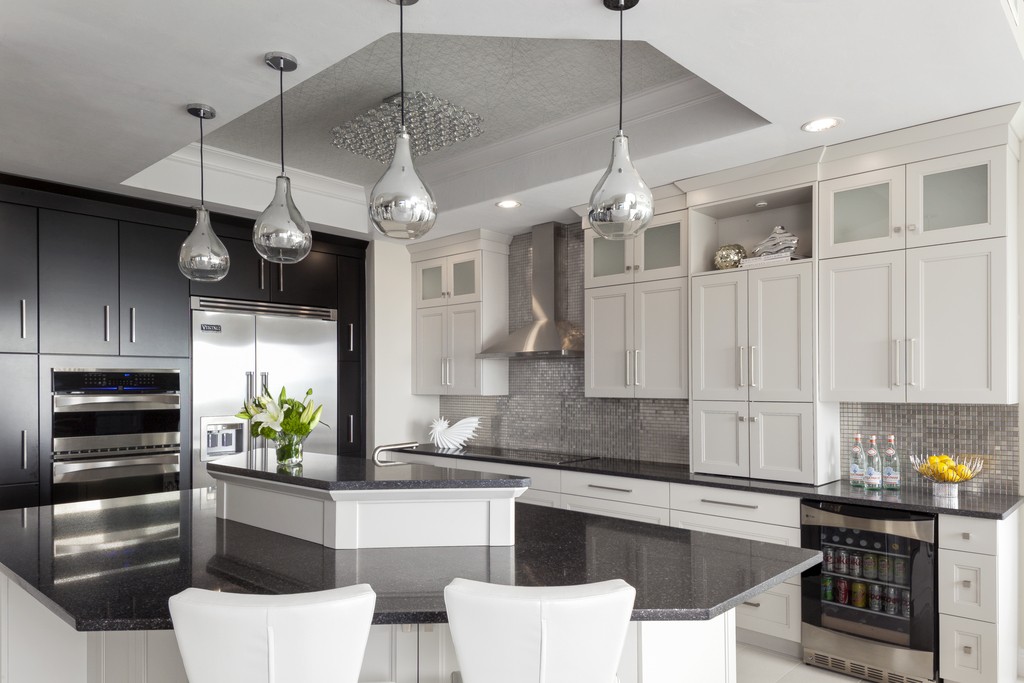 Kitchen Island Seating for Social Gathering
