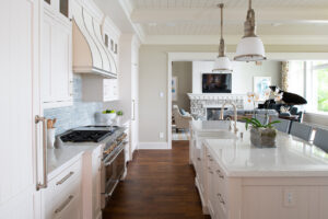 StudioM_ECTradStyleHome_WebRes_Kitchen-01