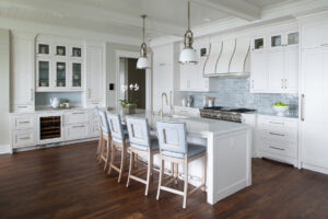 StudioM_ECTradStyleHome_WebRes_Kitchen-04