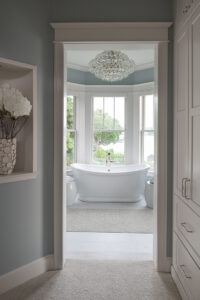 StudioM_ECTradStyleHome_WebRes_PrimaryBath-03