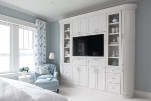 StudioM_ECTradStyleHome_WebRes_PrimaryBedroomRoom-02